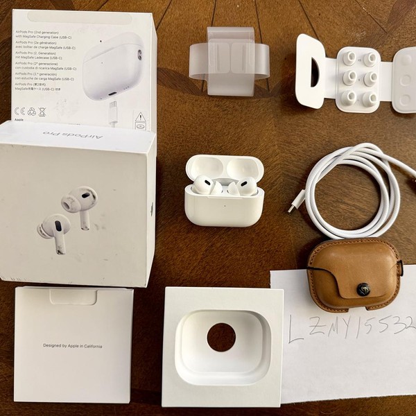 Apple AirPods Pro 2 - USB-C