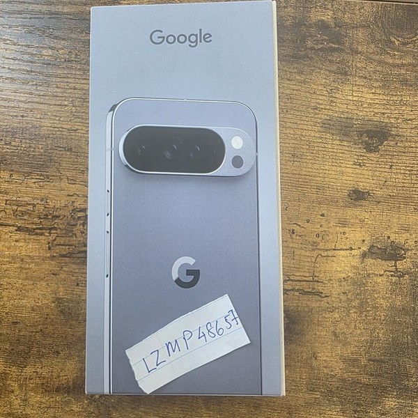 Google Pixel 10 Pro XL - Unlocked, 256 GB, Moonstone, GUL82