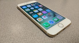 Good
													Apple iPhone 6 - Verizon, Gold, 64 GB, A1549, photo 2 of 6