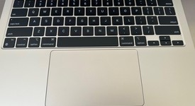 Good
													MacBook Air 2022 - 13" - Apple M2, Starlight, 512 GB, 8 GB, photo 2 of 12