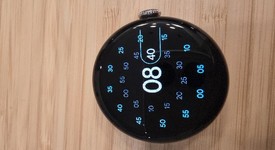 Mint
													Google Pixel Watch 3 - Unlocked, Silver, 41mm, LTE, photo 2 of 6