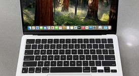 Mint
													MacBook Air 2022 - 13" - Apple M2, Starlight, 256 GB, 8 GB, photo 1 of 17