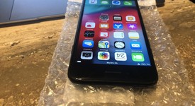 Mint
													Apple iPhone 7 - Verizon, Jet Black, 128 GB, A1660, photo 3 of 6