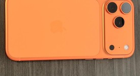 Mint
													Apple iPhone 17 Pro Max - Xfinity, Cosmic Orange, 256 GB, A3257, photo 5 of 7