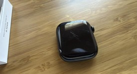 Fair
													Apple Watch Series 10 42mm - Unlocked, Black, A3001 - Cellular, Aluminum, photo 3 of 4