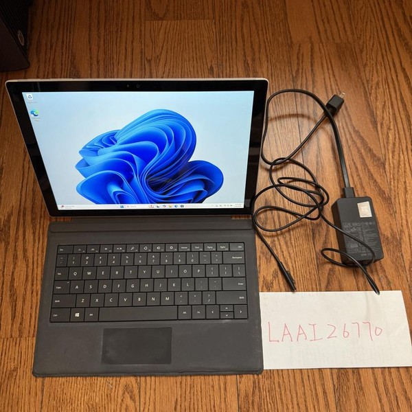 Microsoft Surface Pro 4 - 12.3 Inch - Wi-Fi, 256 GB, Silver, 8 GB