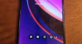 Mint
													Motorola Razr Plus (2023) - T-Mobile, Magenta, 256 GB, 8 GB, photo 1 of 5