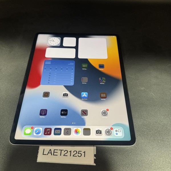Apple iPad Pro 12.9 inch 5th Gen 2021 - Unlocked, 128 GB, Gray