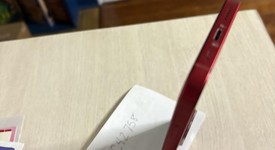 Mint
													Apple iPhone 13 - Verizon, Red, 128 GB, A2482, photo 2 of 10