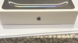 New
													Apple iPad Pro 13" (M4) 2024 - Unlocked, Black, 256 GB, 8 GB, A2926, Standard Glass, photo 5 of 9