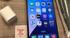 Mint
													Apple iPhone Xs Max - Unlocked, Gold, 256 GB, A1921, photo 2 of 9