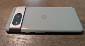 Good
													Google Pixel 8 - Unlocked, Hazel, 128 GB, 8 GB, G9BQD, Sub-6 5G, photo 5 of 6