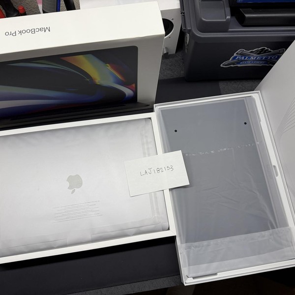 MacBook Pro 2019 - 16 inch - 512 GB, Gray, 16 GB, Intel Core i7