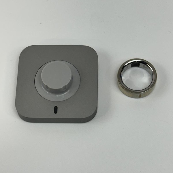 Oura Ring Gen 4 - Gold, Size 4