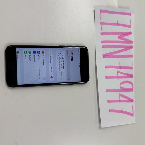 Apple iPhone SE 3rd Gen 2022 - Unlocked, 64 GB, Midnight, A2595