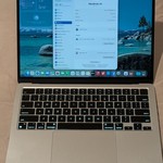 Good MacBook Air 2022 (M2) - 13 inch - 256 GB, Silver, 8 GB, Apple M2