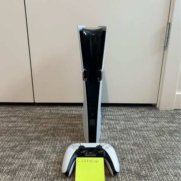 PlayStation 5 Pro (2024) - 2 TB, White