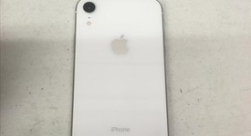 Good
													Apple iPhone Xr - Verizon, White, 64 GB, A1984, photo 3 of 7