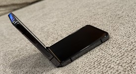 Mint
													Samsung Galaxy Z Flip5 - AT&T, Graphite, 256 GB, 8 GB, SM-F731U, photo 4 of 6