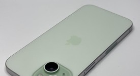 Mint
													Apple iPhone 15 - Unlocked, Green, 128 GB, A2846, photo 3 of 4