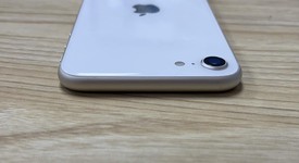 Good
													Apple iPhone SE 3rd Gen 2022 - Unlocked Non-US, Starlight, 128 GB, A2782, photo 2 of 7