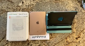 Mint
													Apple iPad Air 3rd Gen - Wi-Fi, Gold, 64 GB, photo 2 of 9