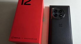Mint
													OnePlus 12 - Unlocked, Black, 256 GB, 12 GB, CPH2583, photo 2 of 7