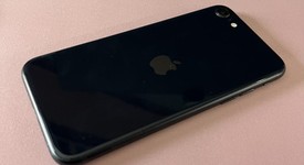 Good
													Apple iPhone SE 3rd Gen 2022 - Unlocked, Midnight, 128 GB, A2595, photo 5 of 5