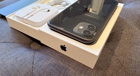 Mint
													Apple iPhone 11 - Unlocked, Black, 64 GB, A2111, photo 4 of 11