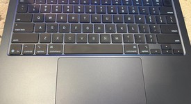 Mint
													MacBook Air 2025 (M4) - 13" - Apple M4, Midnight, 256 GB, 16 GB, photo 2 of 11