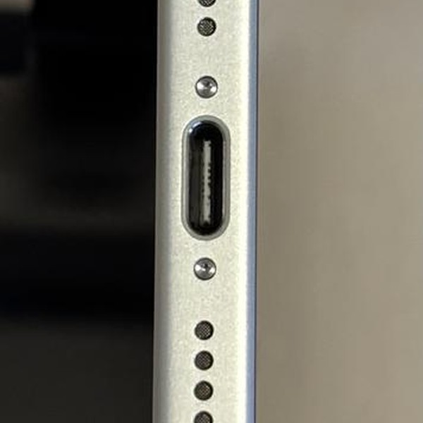 Apple iPhone 16 - Unlocked, 128 GB, White, A3081