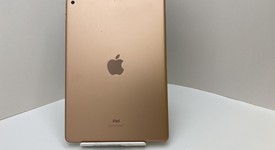 Fair
													Apple iPad 8th Gen - Wi-Fi, Gold, 32 GB, A2270, photo 3 of 6