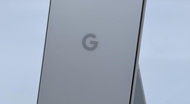 Mint
													Google Pixel 9 Pro - Unlocked, Porcelain, 256 GB, 16 GB, GR83Y, photo 4 of 10