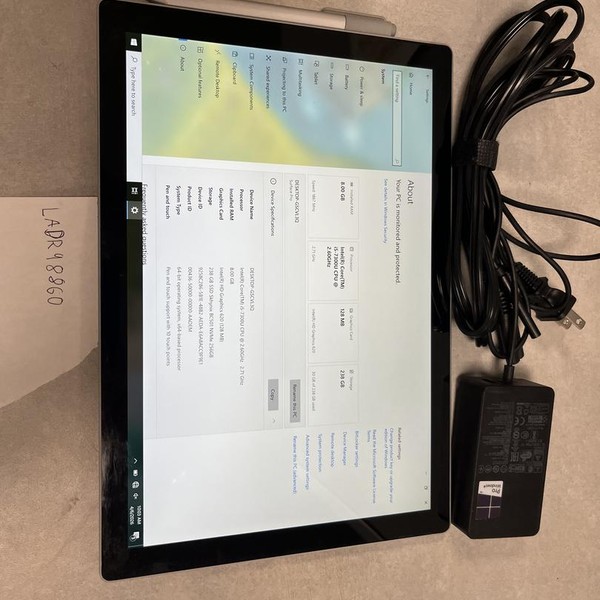 Microsoft Surface Pro 5 (2017) - Unlocked, 256 GB, Silver, 8 GB, LTE