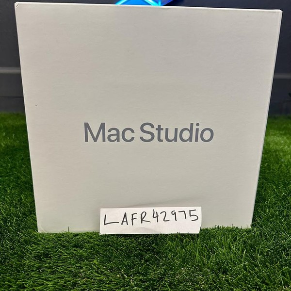 Mac Studio 2025 - 8 TB, 512 GB, Apple M3 Ultra 32-core