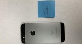 Good
													Apple iPhone SE 1st Gen 2016 - Unlocked, Grey, 32 GB, A1723, photo 3 of 7