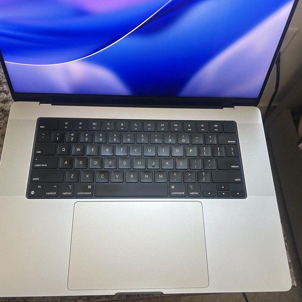 MacBook Pro 2023 - 16 inch - 1 TB, Silver, 16 GB, Apple M2 Pro 12-core