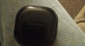 Used
													Samsung Galaxy Buds Live - Black, SM-R180, photo 1 of 4