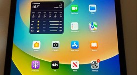 Good
													Apple iPad 8th Gen - Unlocked, Gray, 32 GB, A2428, photo 3 of 4