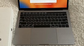 Good
													MacBook Pro 2018 (With Touch Bar) - 13" - I5, Gray, 256 GB, 16 GB, photo 1 of 7