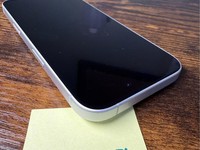 Apple iPhone 16