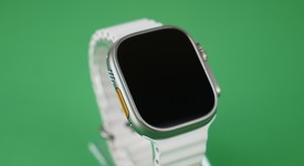 Good
													Apple Watch Ultra 2 49mm - Unlocked, Natural, A2986, photo 3 of 8