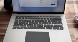 Mint
													Microsoft Surface Laptop 7 - Platinum, 256 GB, 16 GB, 15", photo 1 of 5