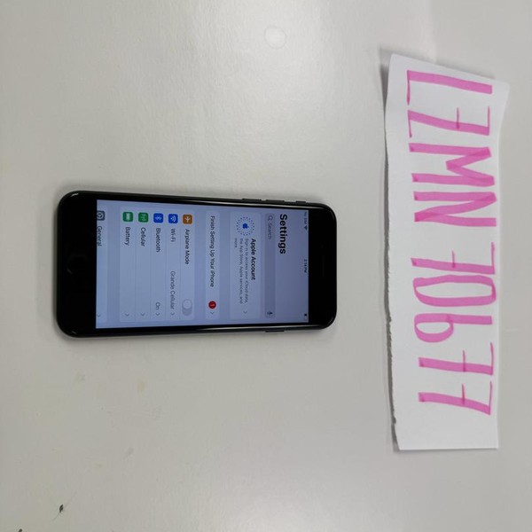 Apple iPhone SE 3rd Gen 2022 - Unlocked, 64 GB, Midnight, A2595