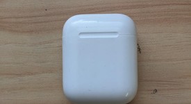 Used
													Apple AirPods 2nd Gen - Lightning Case, photo 2 of 8