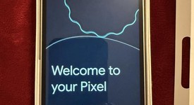 Mint
													Google Pixel 9a - T-Mobile, Porcelain, 128 GB, 8 GB, photo 5 of 20