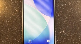 Mint
													Apple iPhone 13 - Unlocked, Starlight, 128 GB, A2482, photo 1 of 7