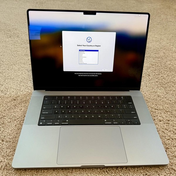 MacBook Pro 2021 - 16 inch - 512 GB, Gray, 32 GB, Apple M1 Max