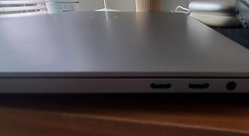 Mint
													MacBook Pro 2019 - 16" - I9, Silver, 1 TB, 32 GB, photo 2 of 11