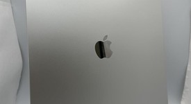 Mint
													Apple iPad Pro 12.9" 6th Gen 2022 - Unlocked, Gray, 128 GB, photo 4 of 5